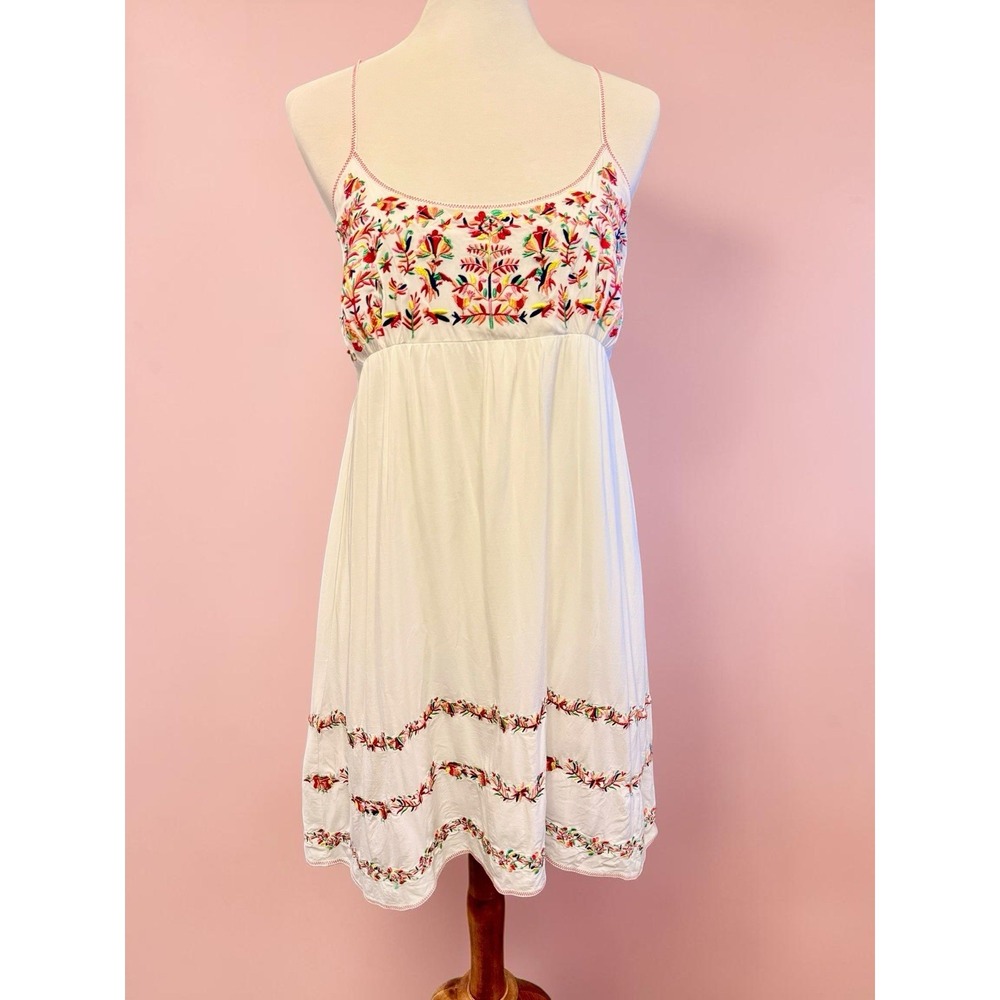 Chelsea & Violet Sz L White Embroidered Smocked Boho Sundress Floral Midi